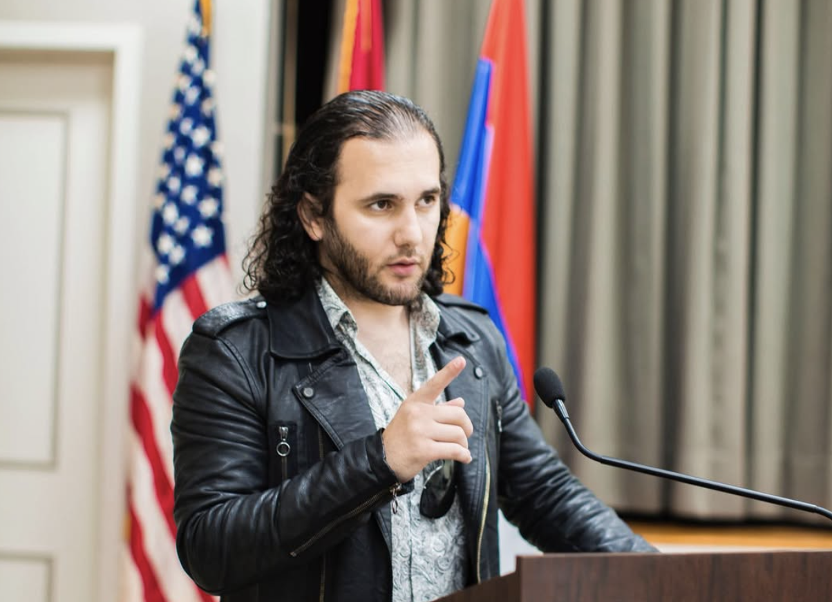 About Edgar Saakyan